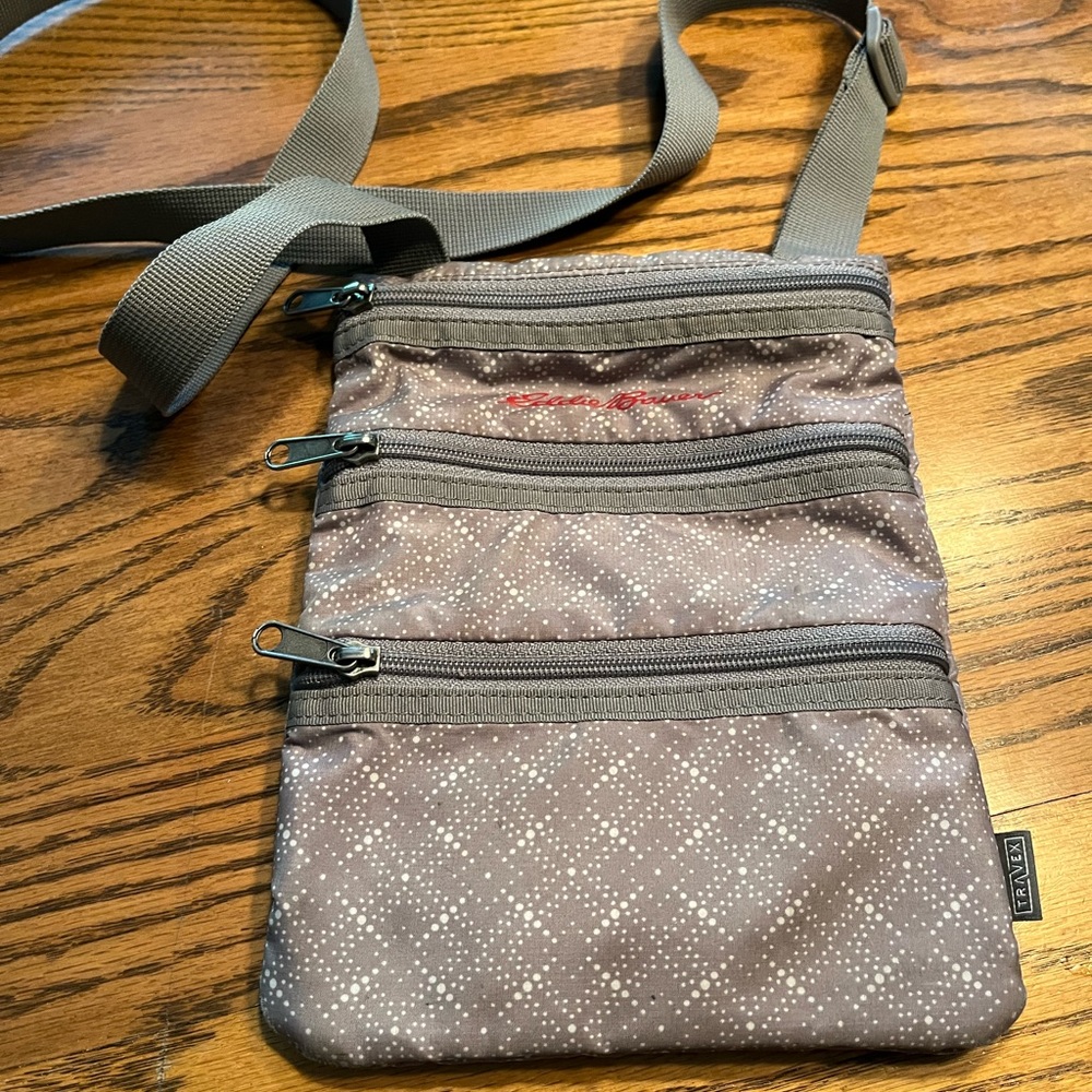 Eddie Bauer crossbody bag. Like new.